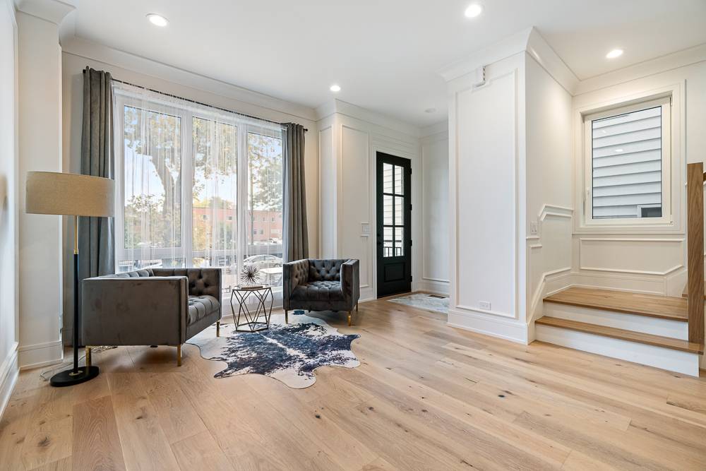 Chicago, IL 60622,1916 N Hermitage AVE