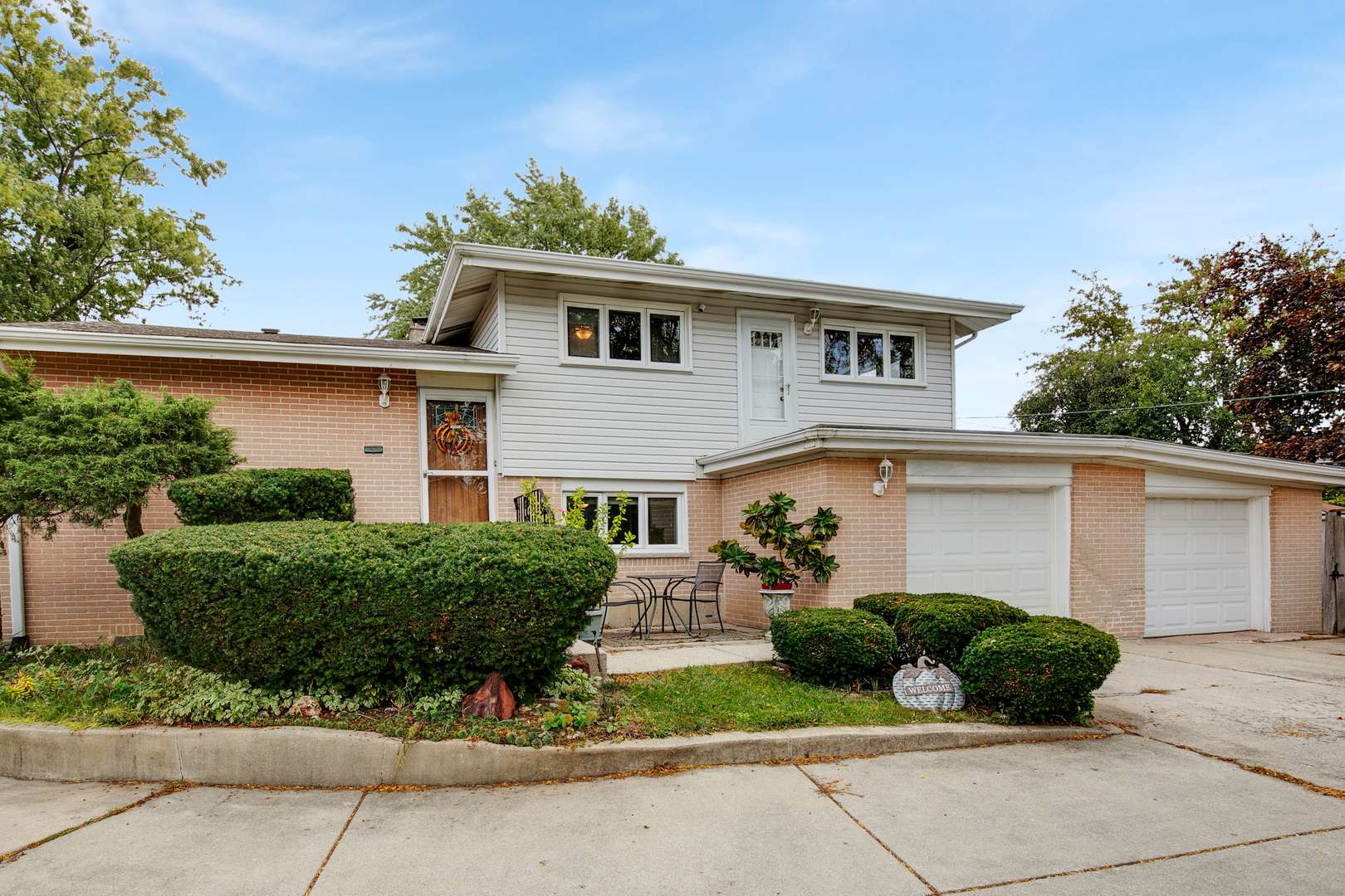 Glenview, IL 60025,2521 Gayle CT