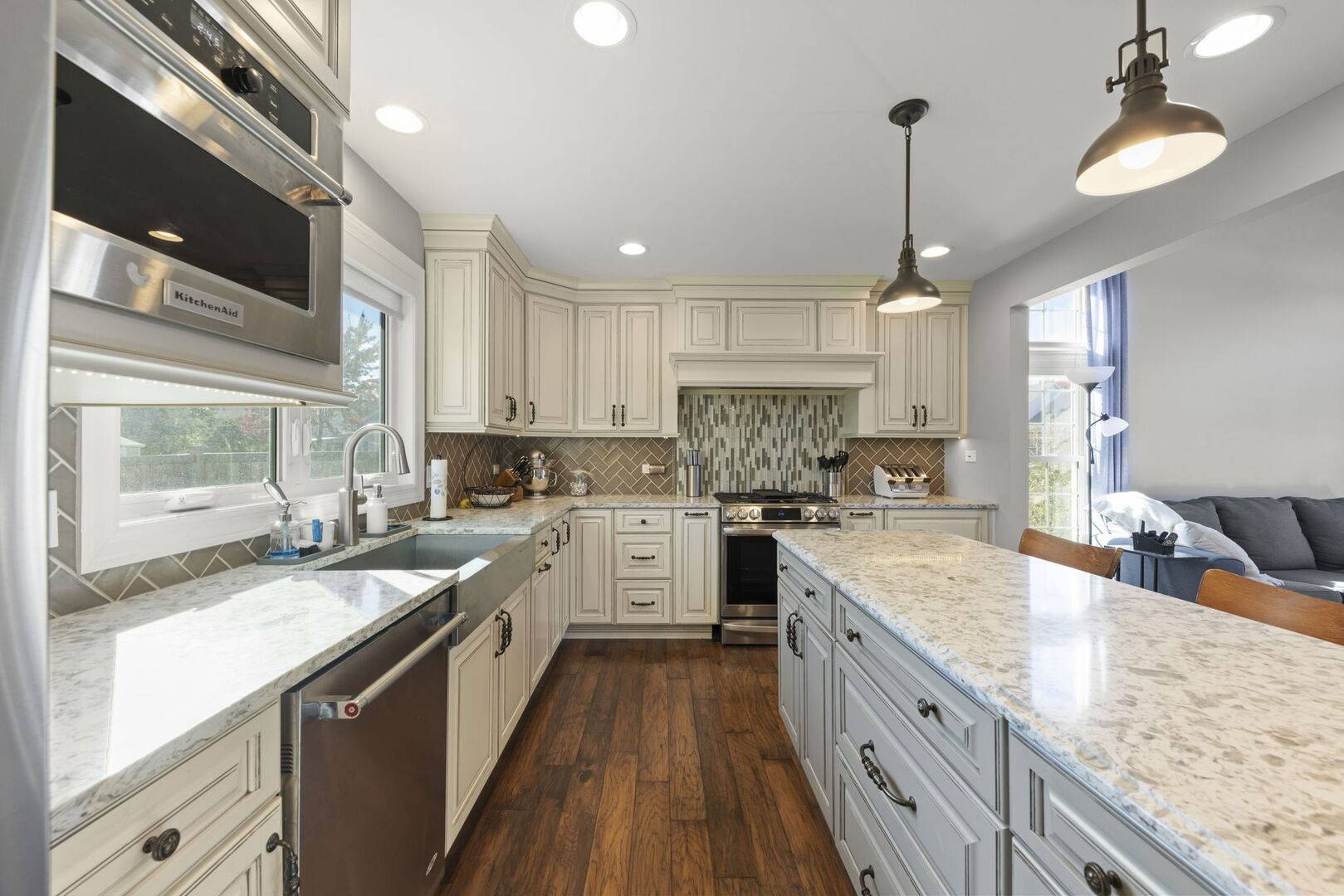 Oswego, IL 60543,760 CHURCHILL LN