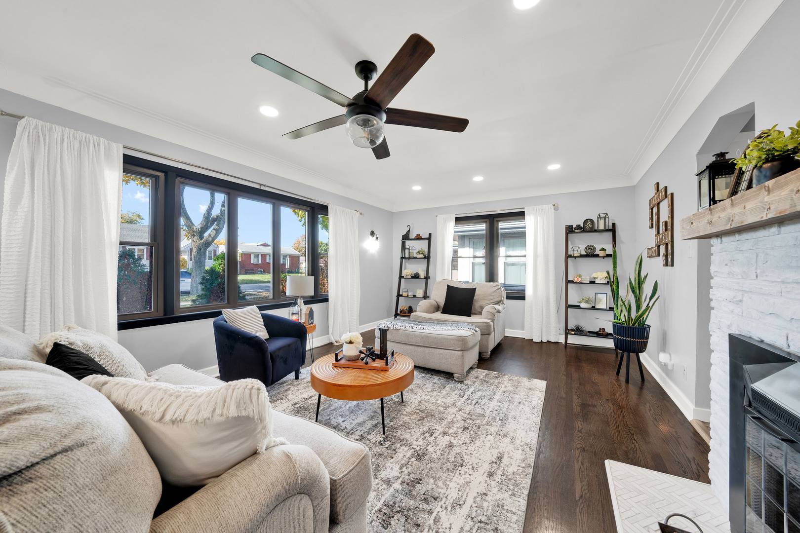 Oak Lawn, IL 60453,9111 S 55th AVE