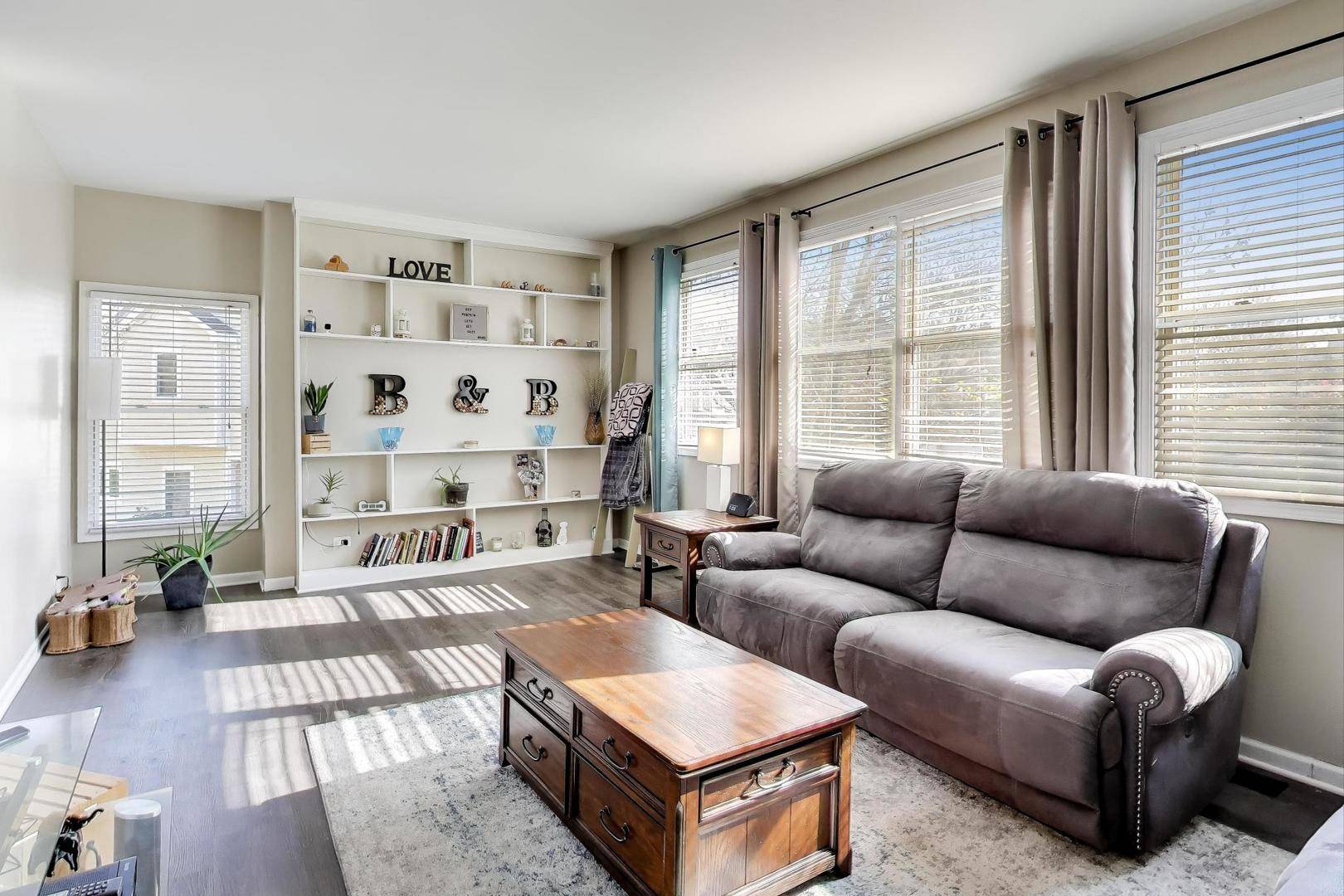 Lakewood, IL 60014,Address not disclosed