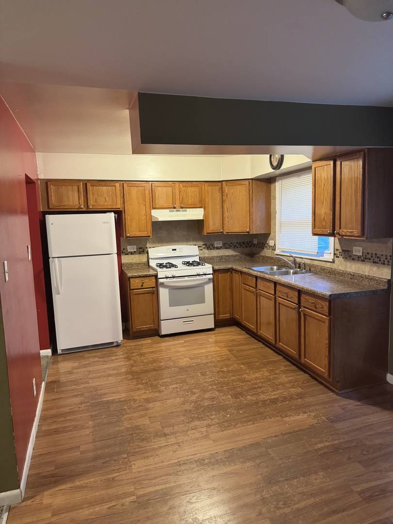 South Holland, IL 60473,15726 Avalon AVE