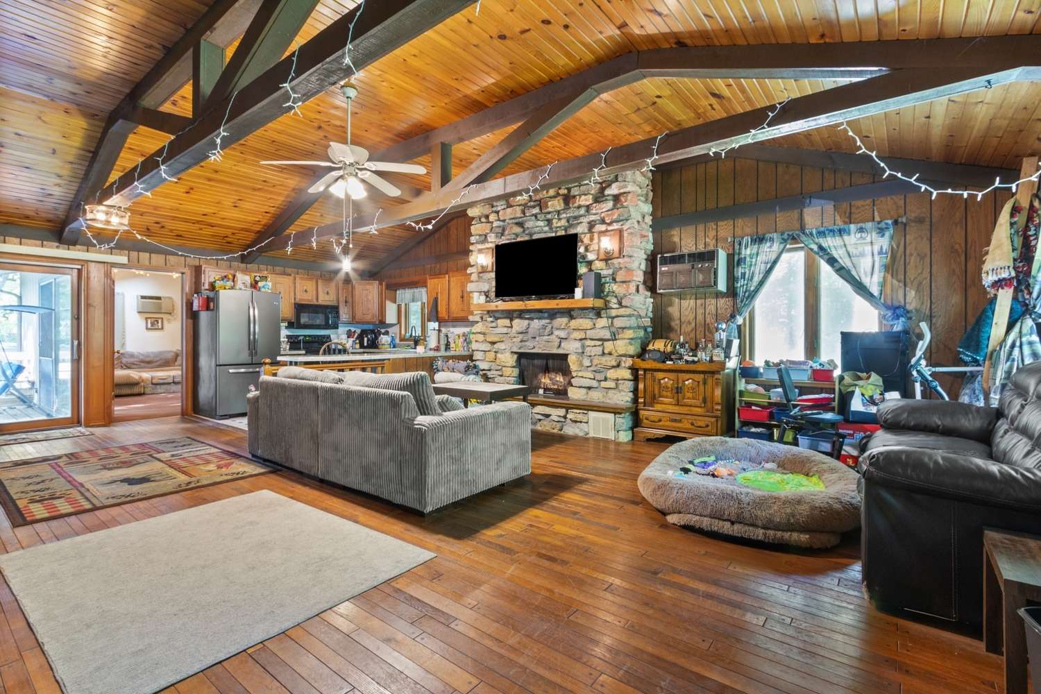 Dixon, IL 61021,109 Blackberry CIR