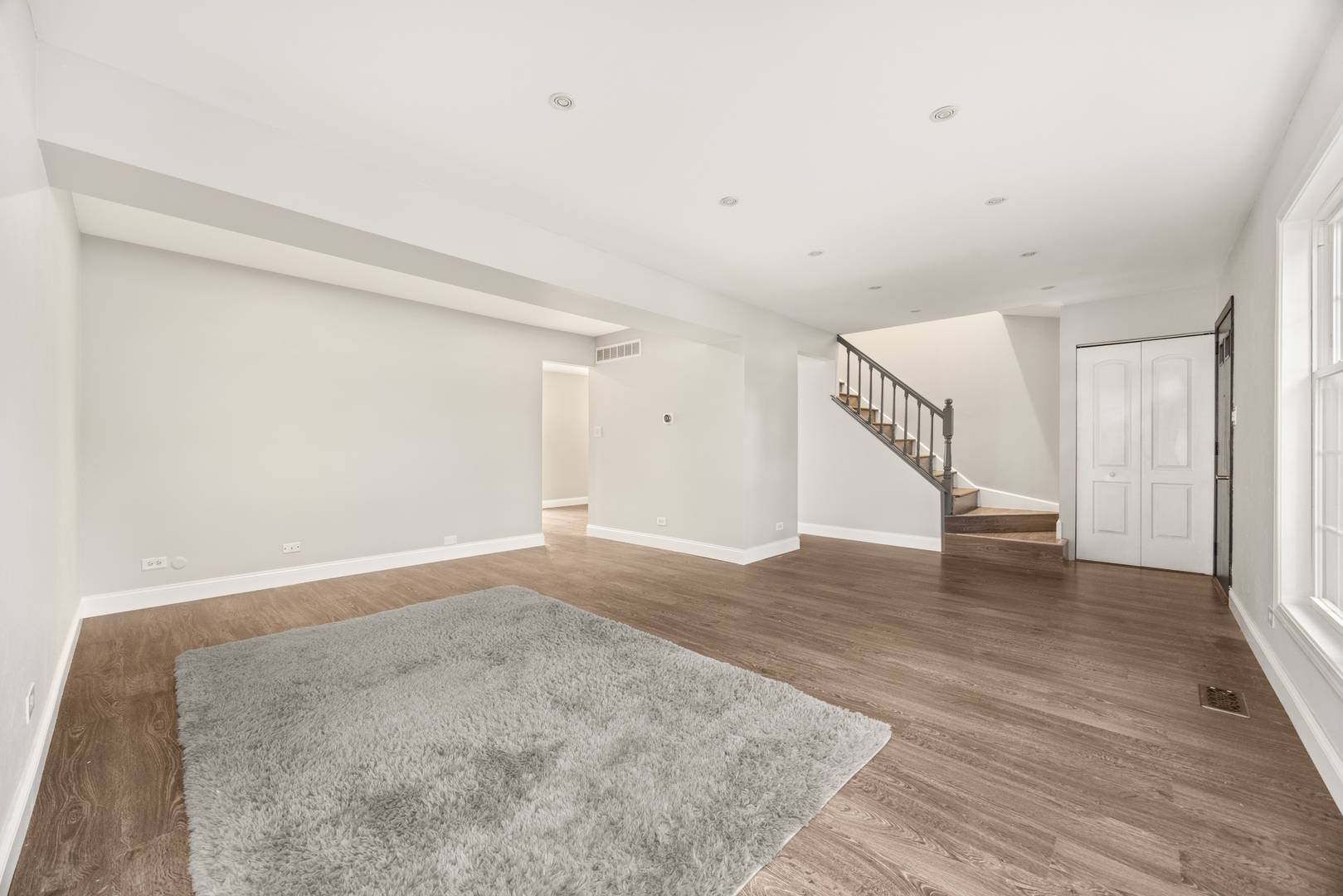 Downers Grove, IL 60515,125 41st ST