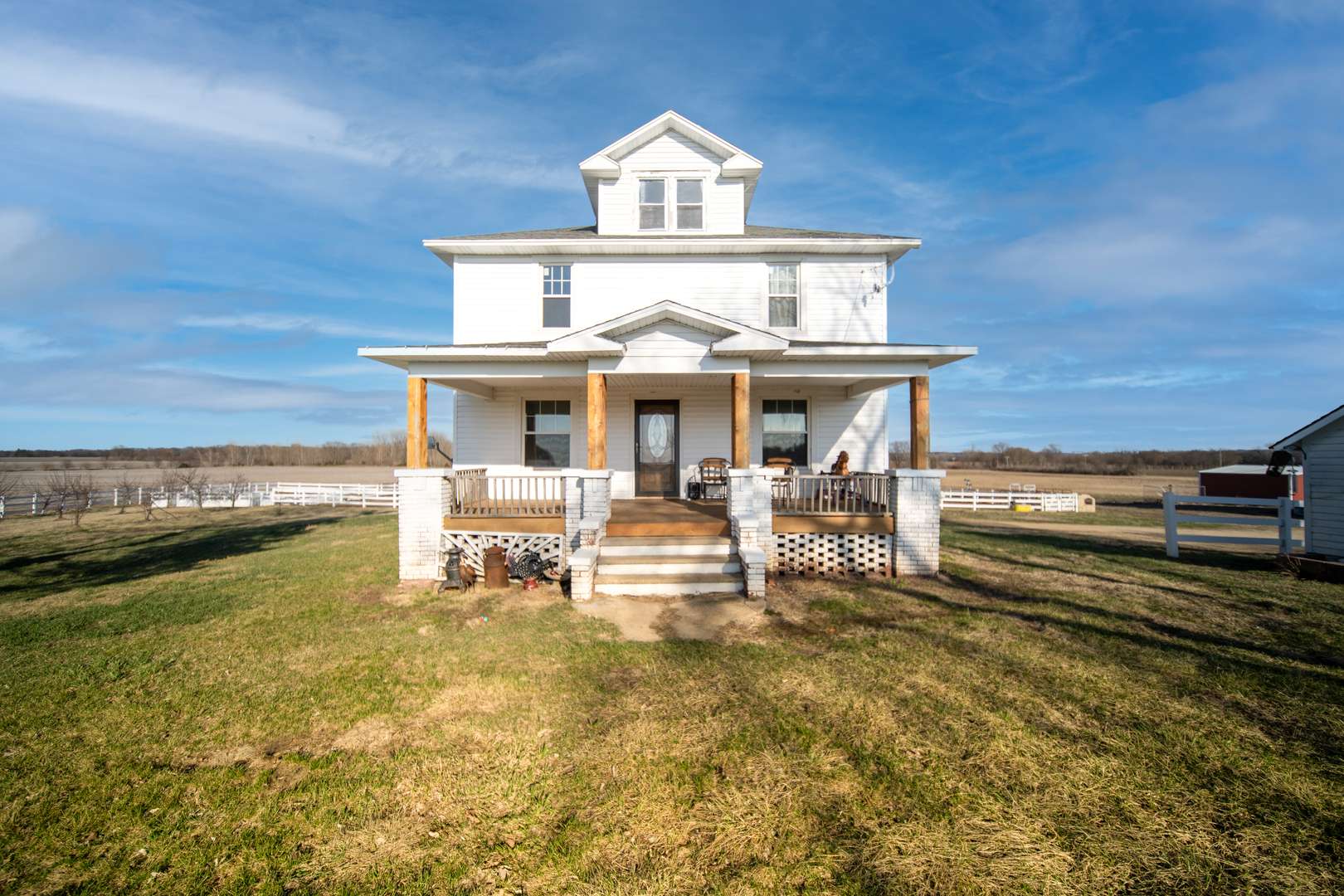 Amboy, IL 61310,1801 Lee Center RD