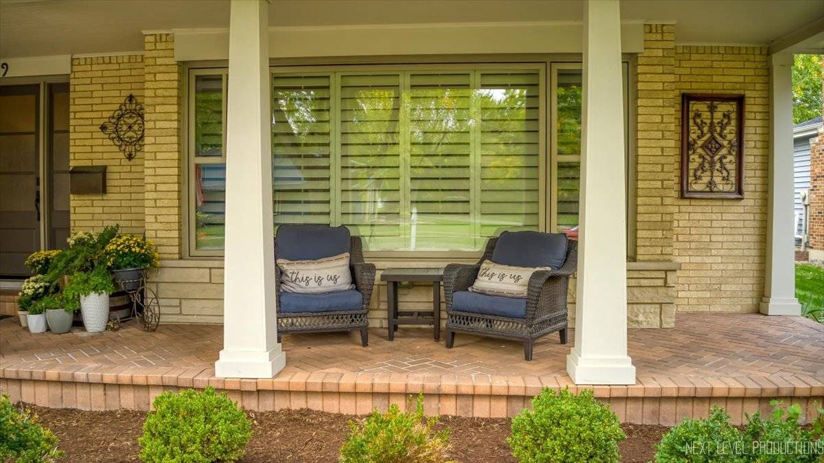 Naperville, IL 60563,609 Bowling Green CT