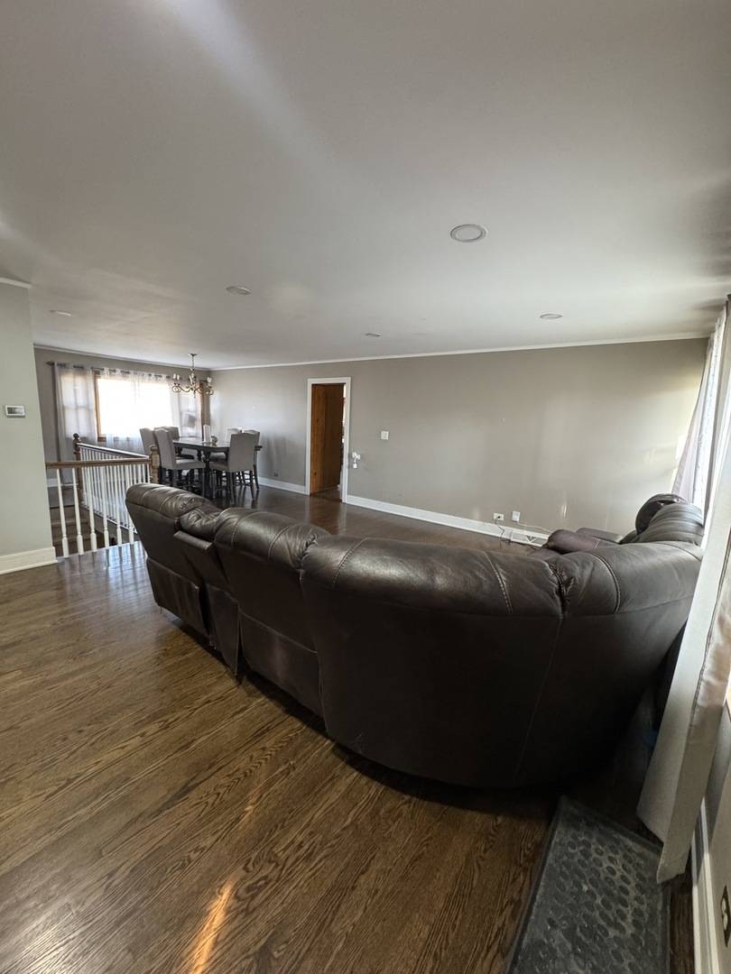 Berkeley, IL 60163,5920 Chicago AVE