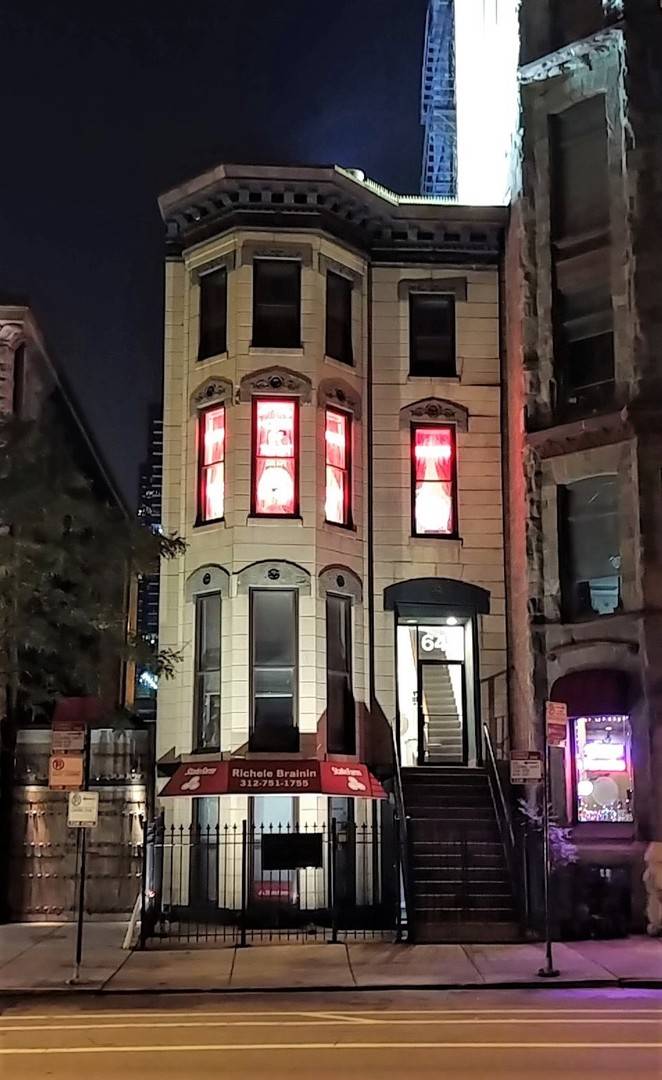 Chicago, IL 60654,642 N Dearborn ST #CH