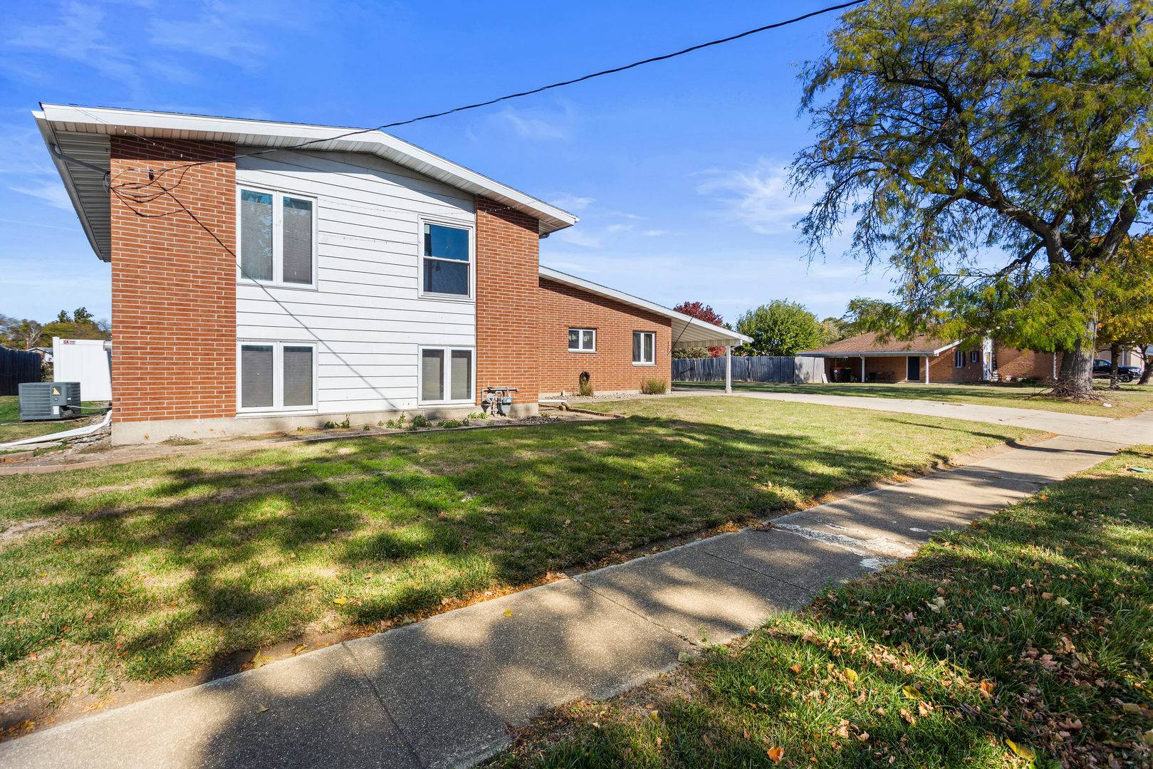 Rantoul, IL 61866,1554 S Pointe DR