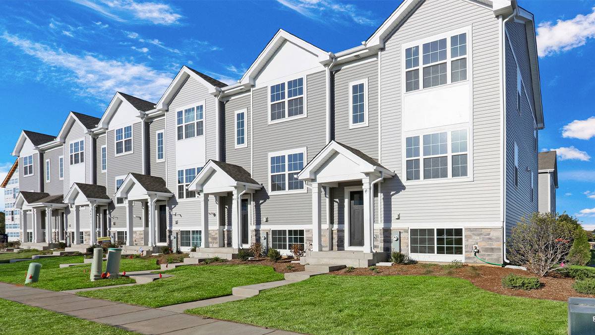 Hampshire, IL 60140,877 Briar Glen CT