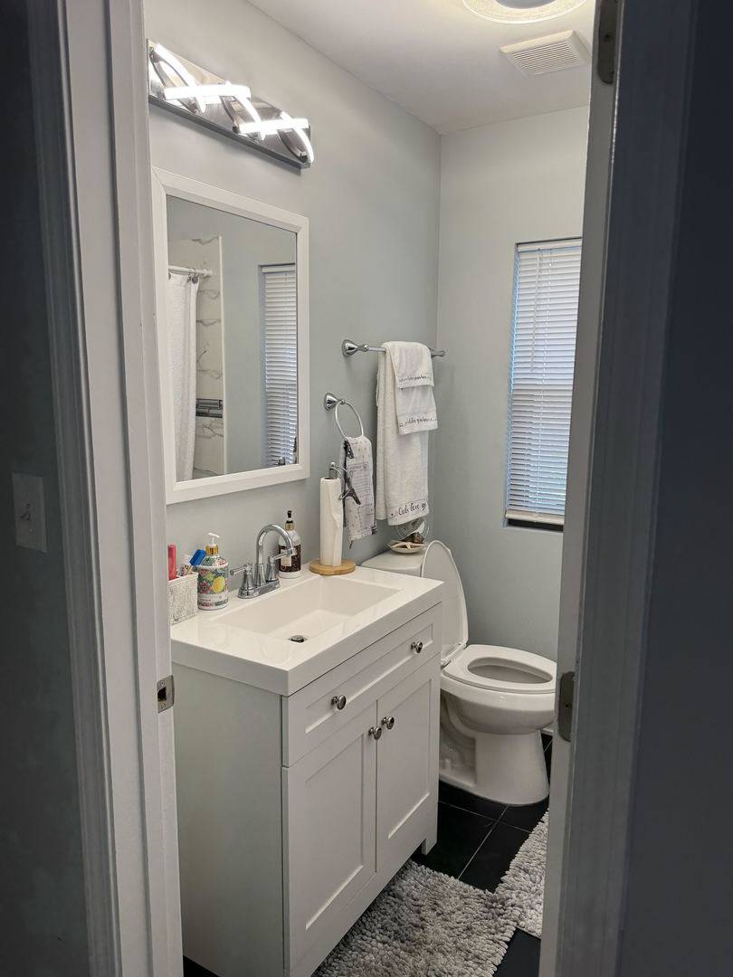 Chicago, IL 60617,8728 S Merrill AVE