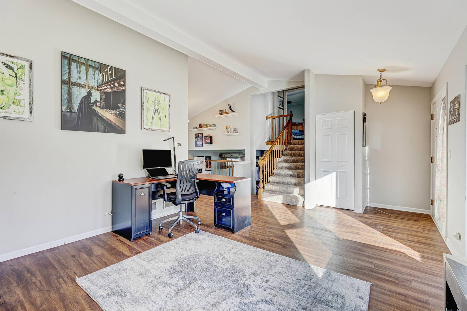 Wheeling, IL 60090,1094 Shady Tree LN