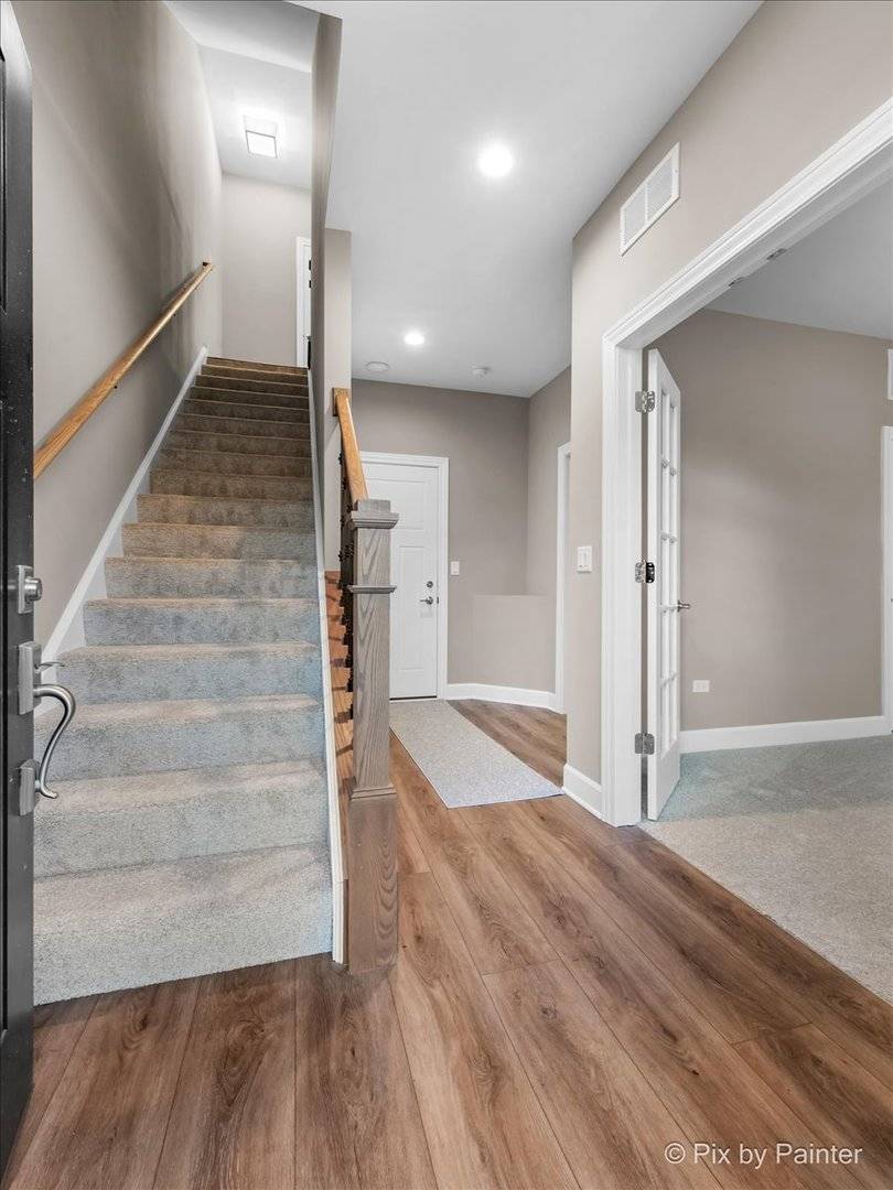 Cary, IL 60013,128 E Main ST