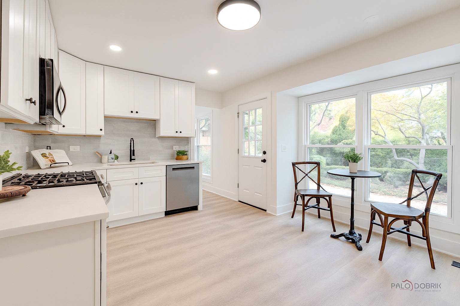 Arlington Heights, IL 60004,3023 N Windsor DR