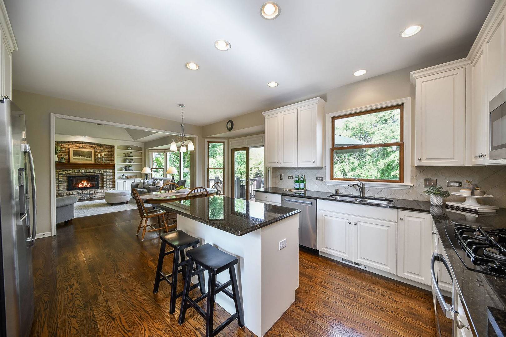 Winfield, IL 60190,26W276 Thorngate LN