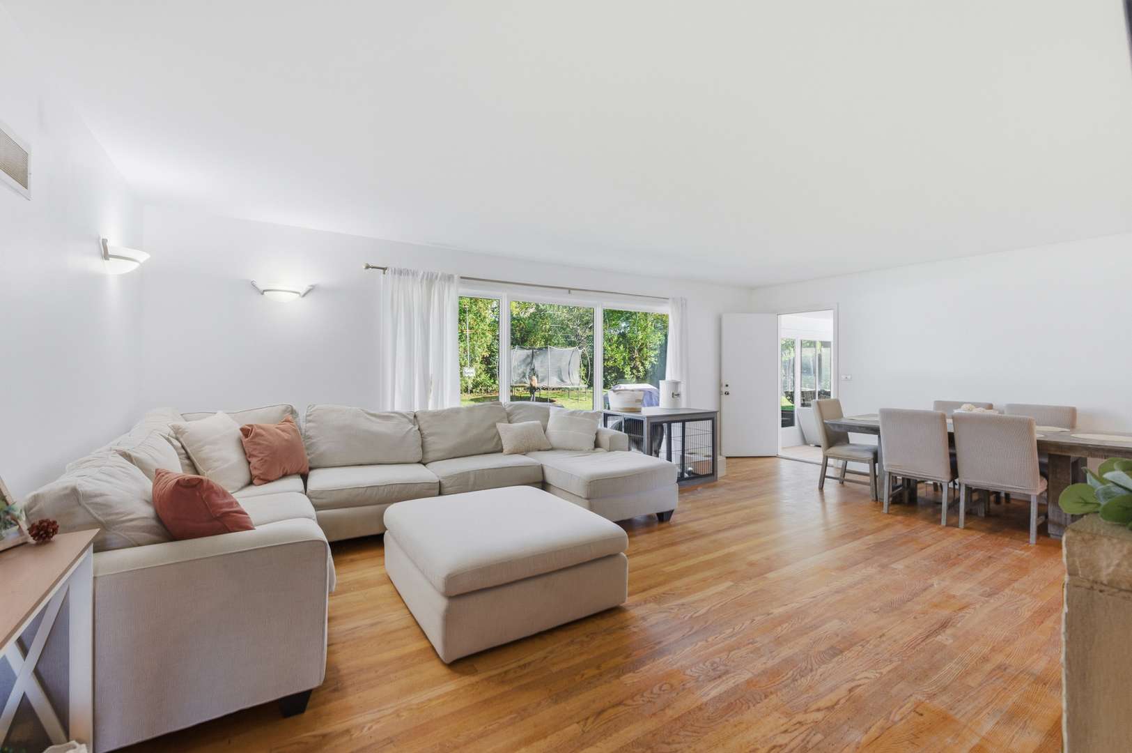 East Dundee, IL 60118,152 Aberdeen DR