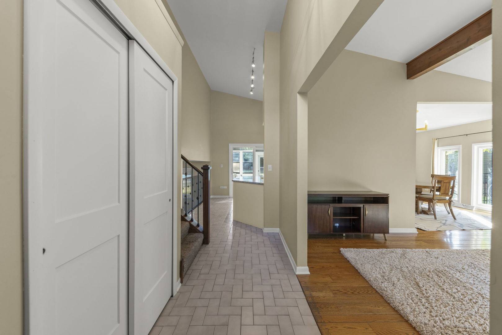 Frankfort, IL 60423,797 Oakwood DR