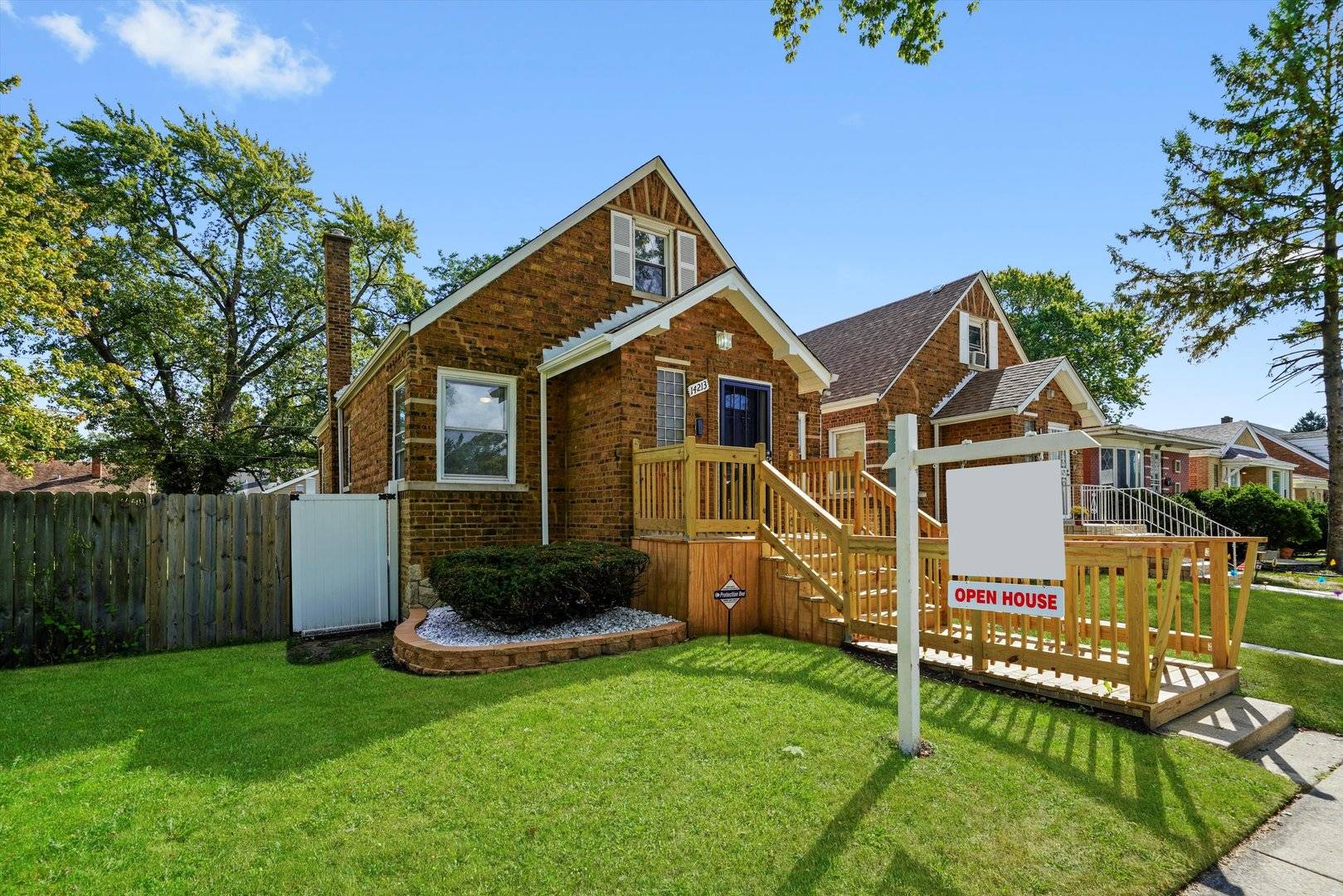 Riverdale, IL 60827,14213 S Dearborn AVE