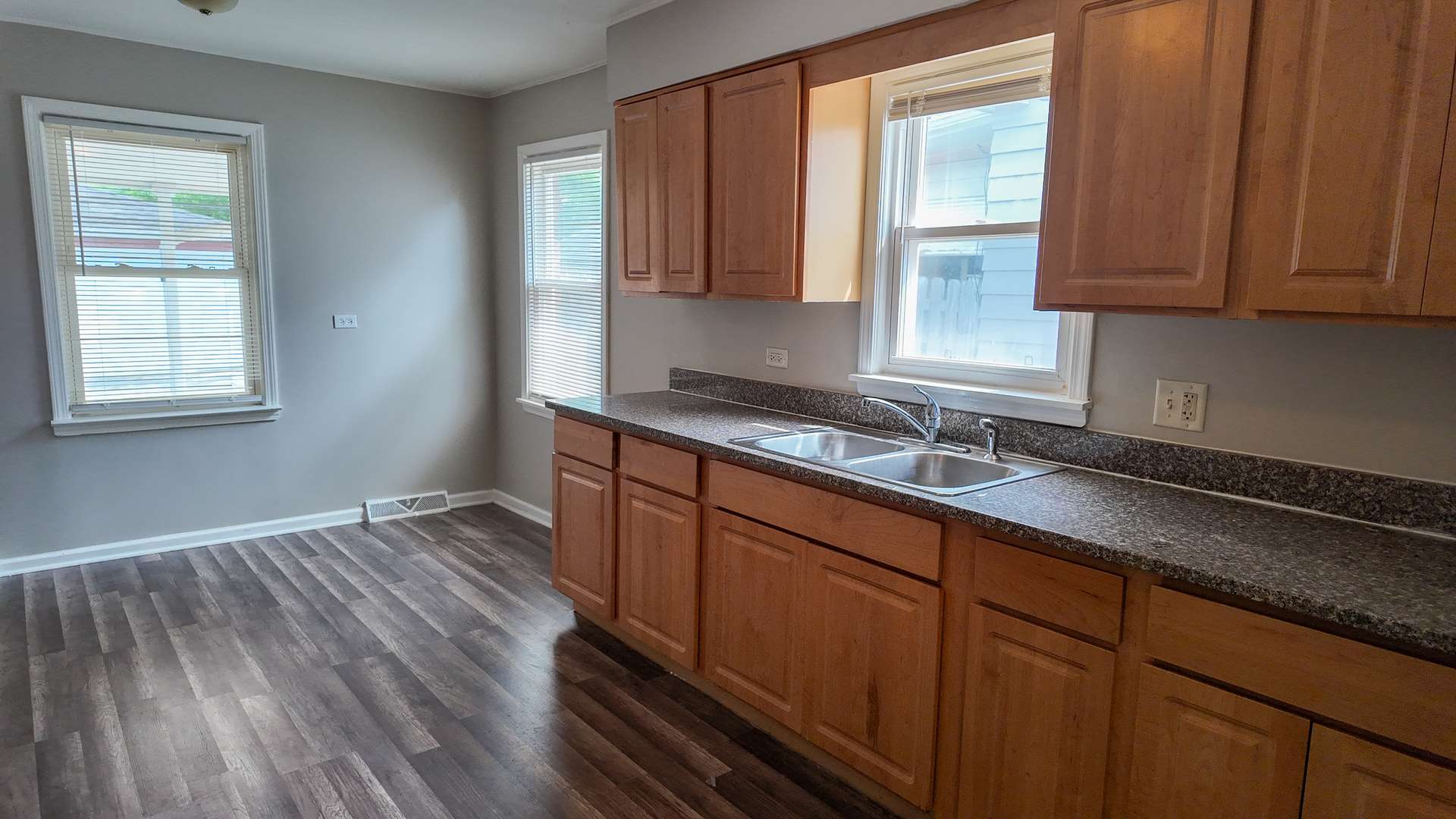 South Holland, IL 60473,746 E 157th ST