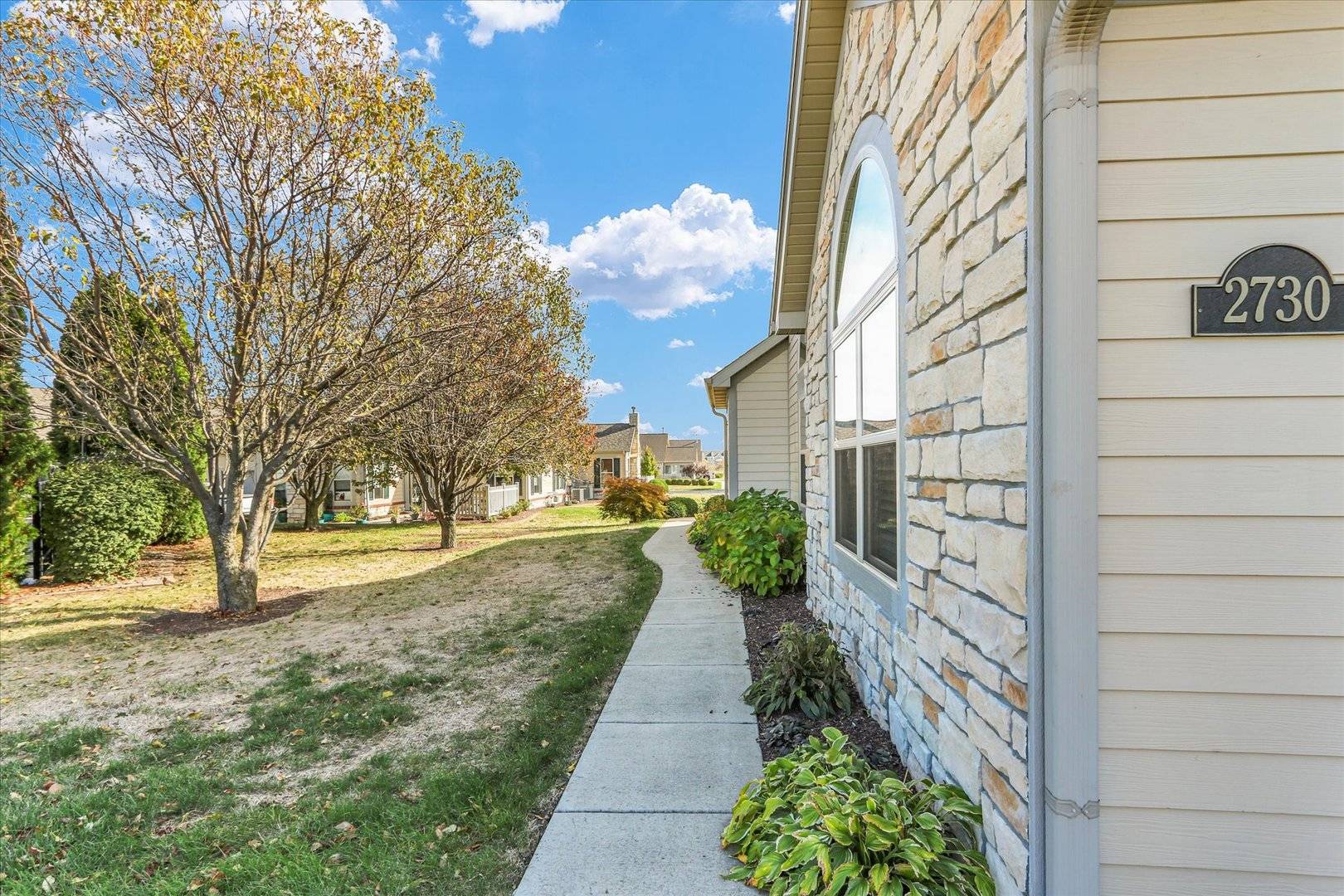 Champaign, IL 61822,2730 Madelynn DR #0