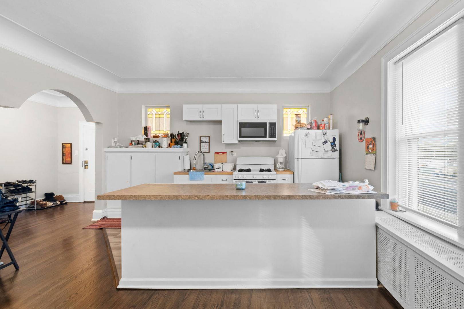 Chicago Heights, IL 60411,394 W Lincoln HWY