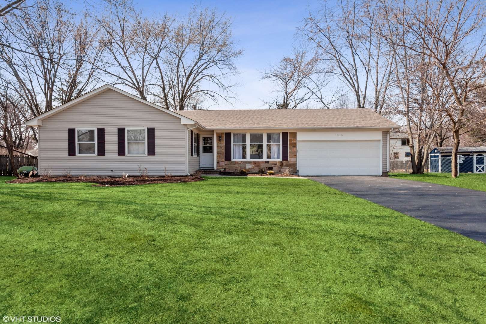 Naperville, IL 60565,1915 Farmington CT