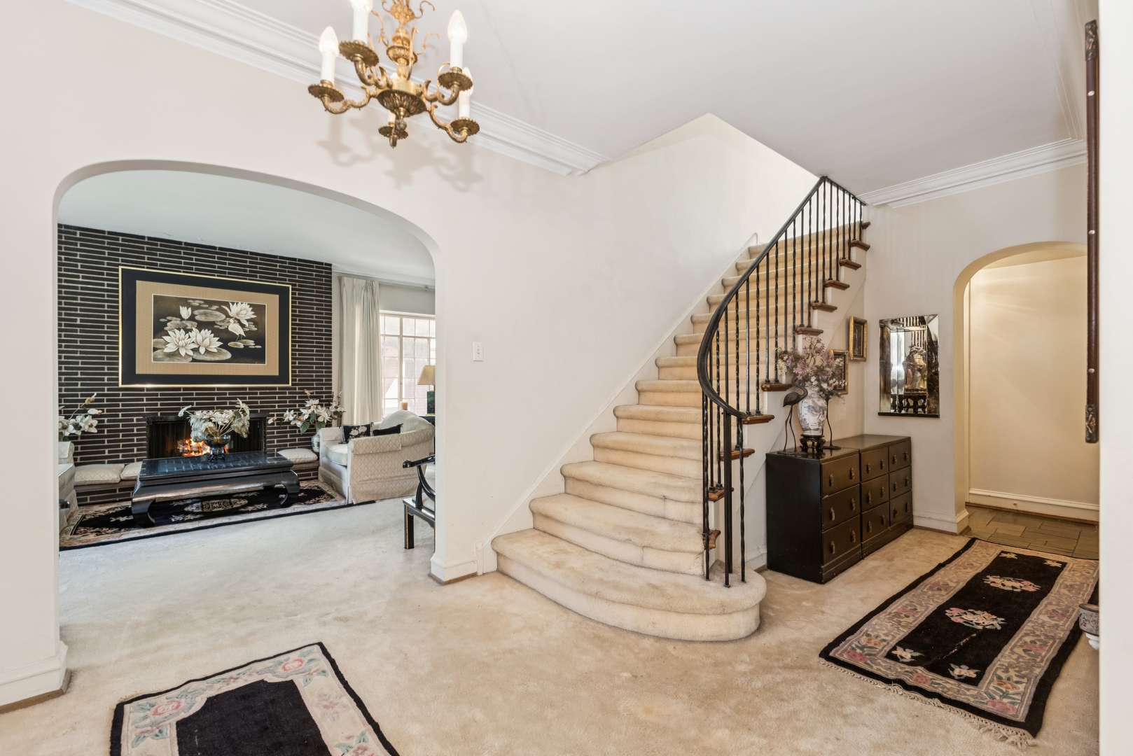 Chicago, IL 60649,6731 S Cregier AVE