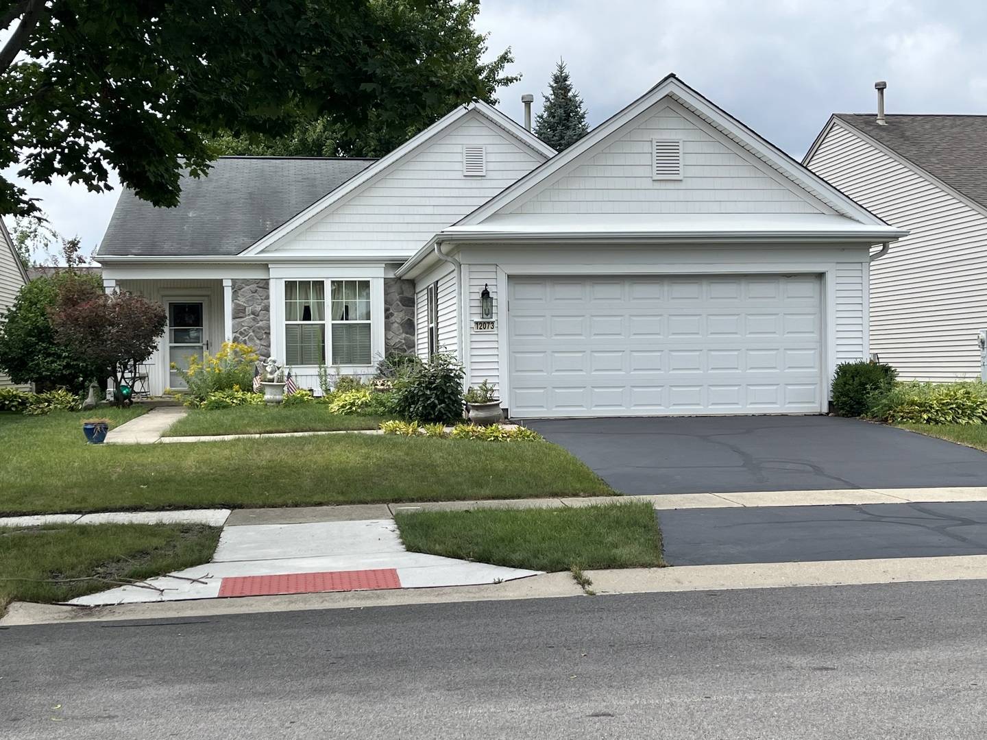 Huntley, IL 60142,12073 Lilac LN