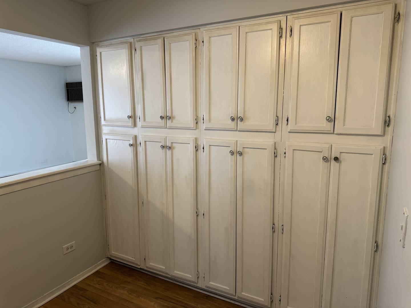 Aurora, IL 60504,Address not disclosed