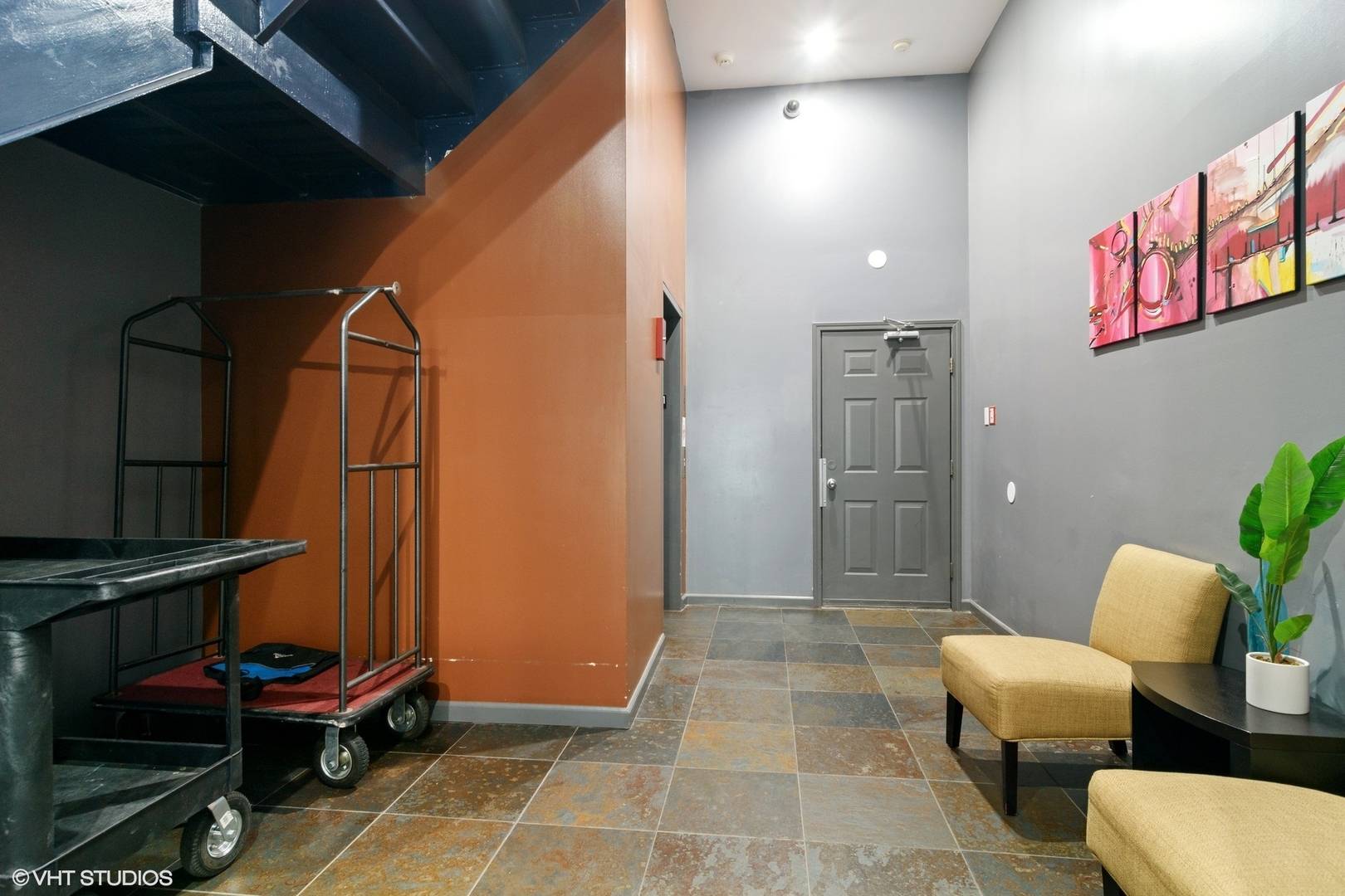 Chicago, IL 60622,810 N Wolcott AVE #3A