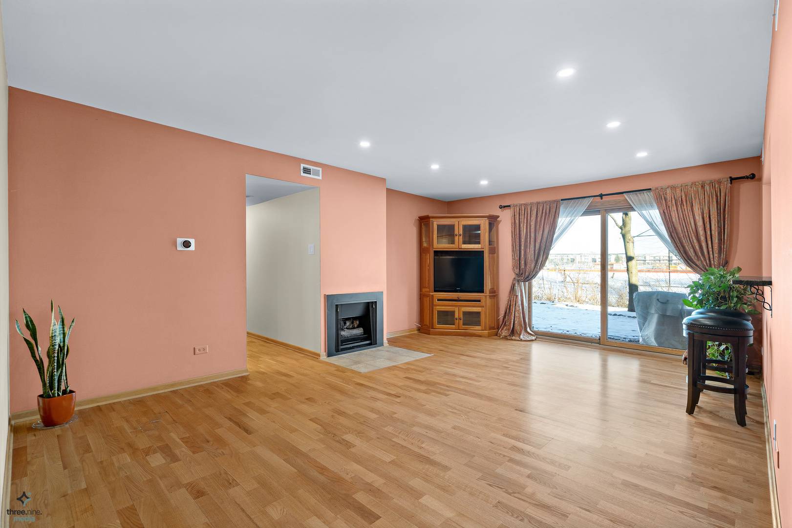 Palos Hills, IL 60465,Address not disclosed