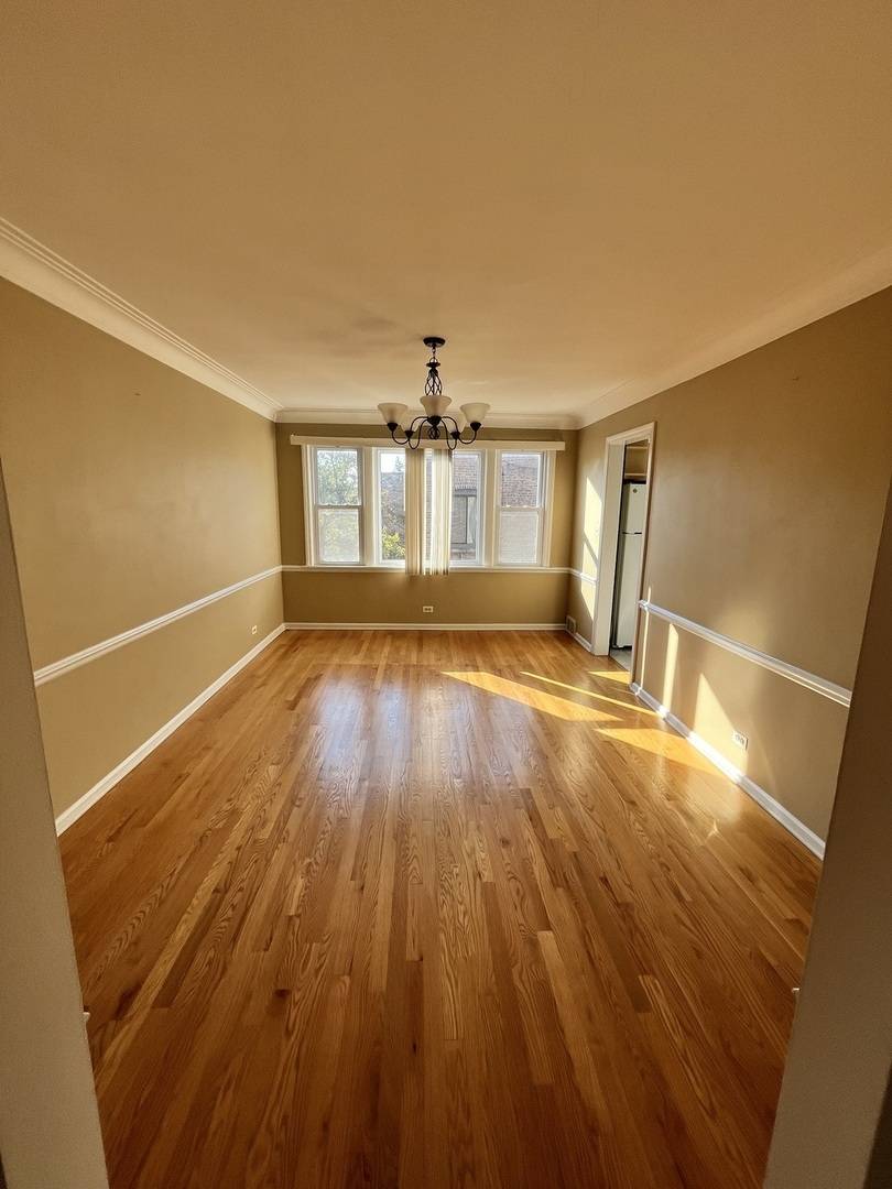 Chicago, IL 60645,2553 W North Shore AVE #2E