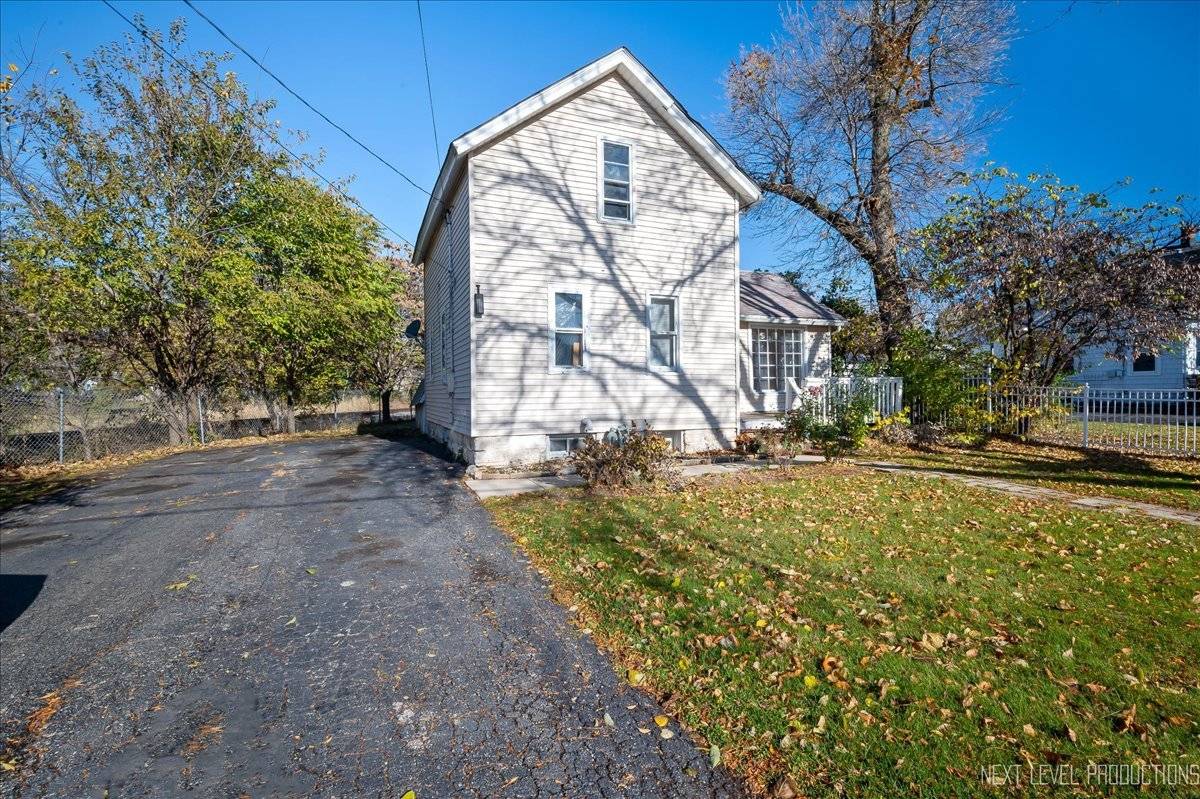 West Chicago, IL 60185,253 Church ST