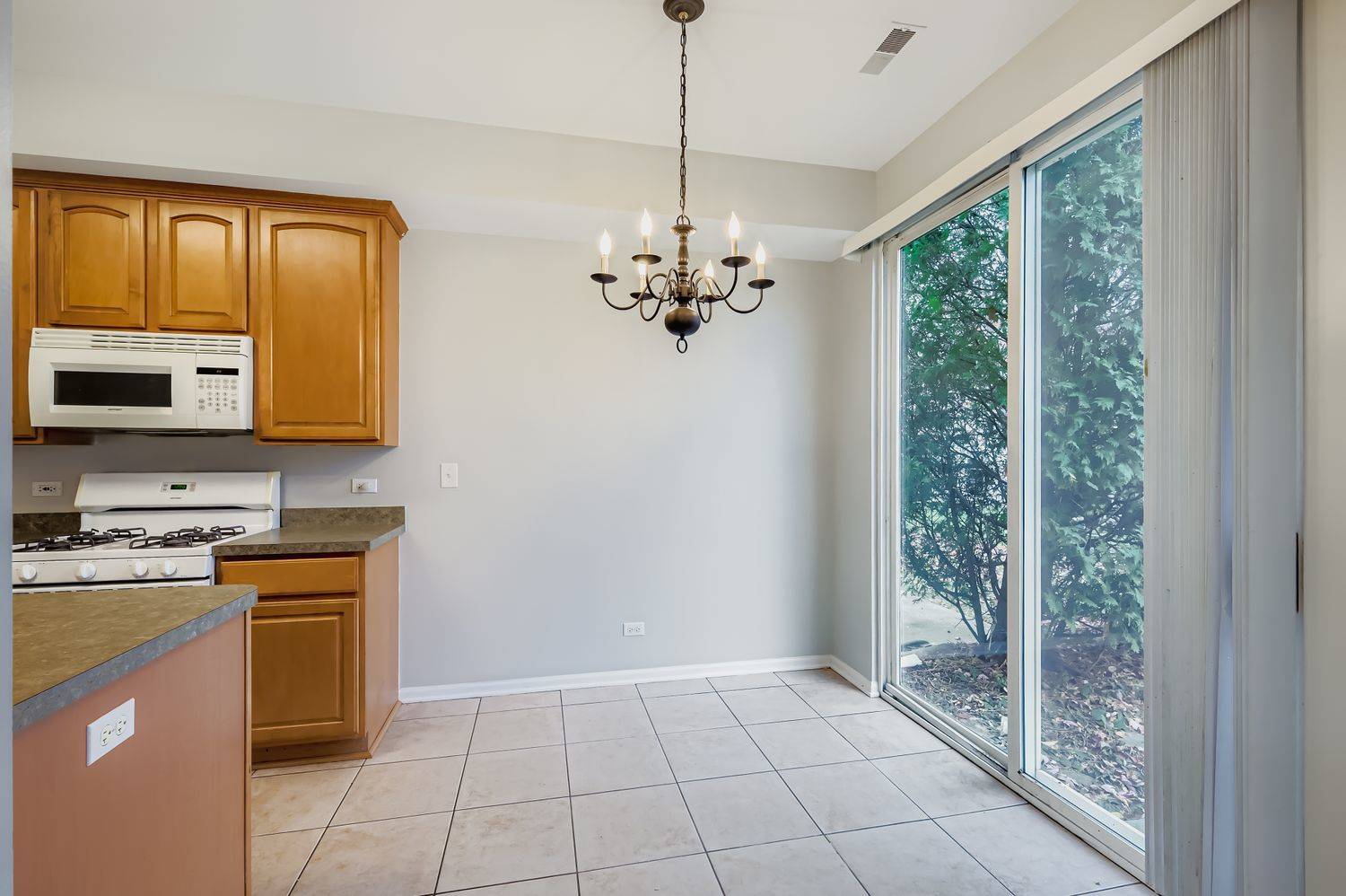 Aurora, IL 60502,3174 Bromley LN