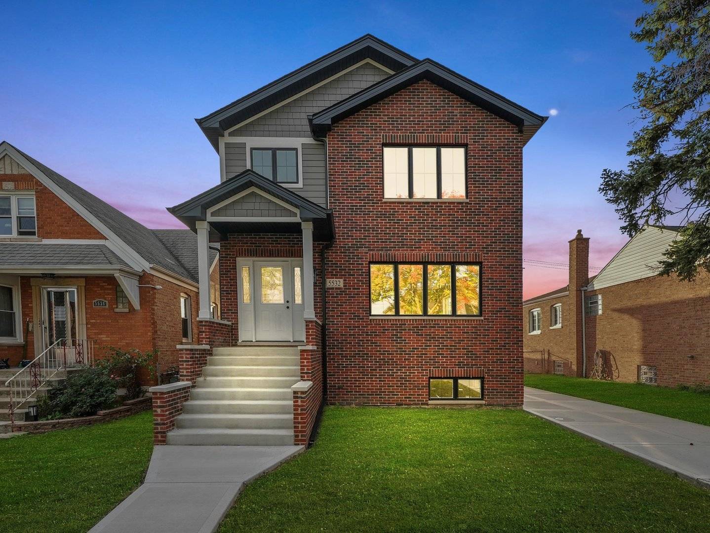 Chicago, IL 60638,5532 S OAK PARK AVE