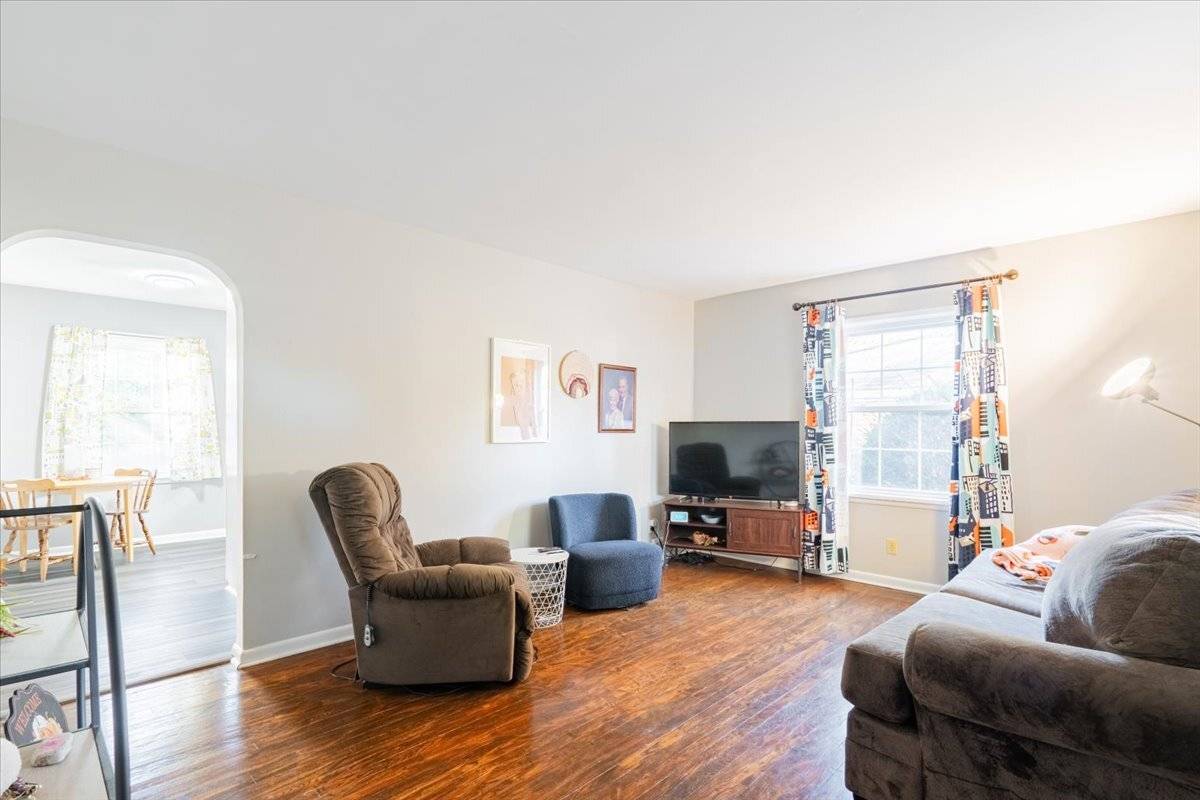 Normal, IL 61761,27 University CT