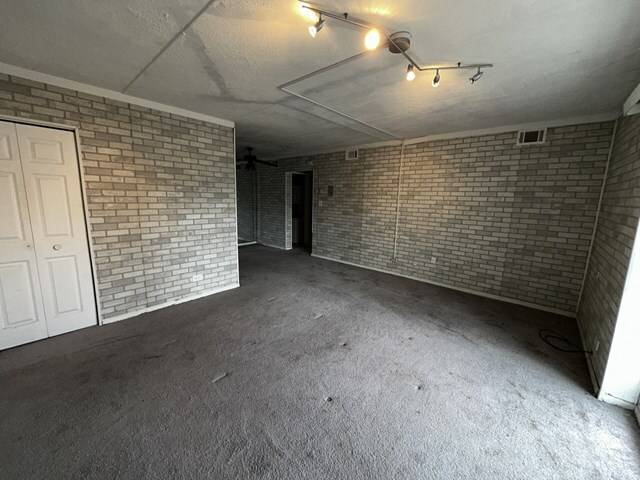 Hazel Crest, IL 60429,17005 Albany AVE #102