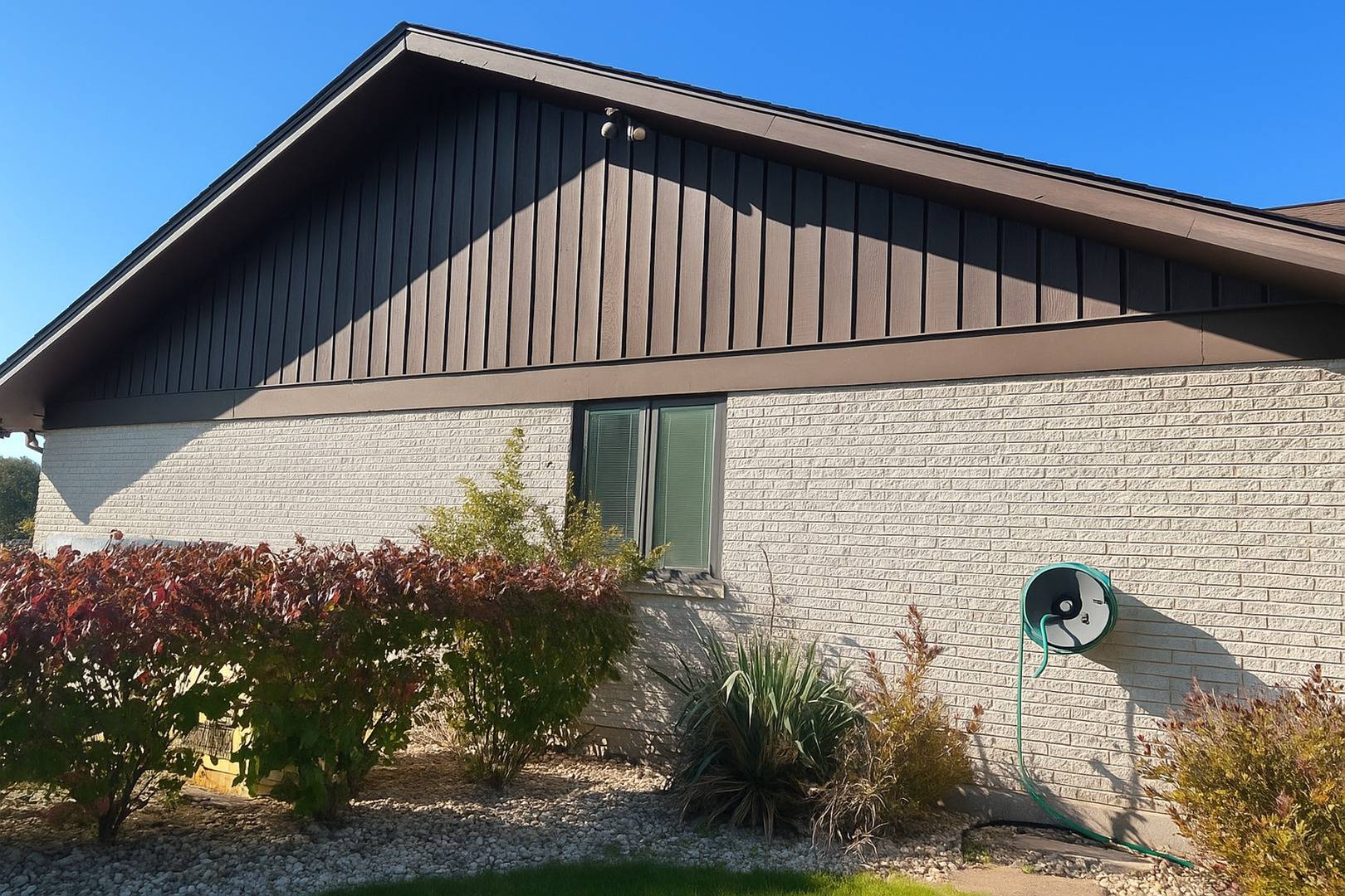 Des Plaines, IL 60016,9630 Reding CIR