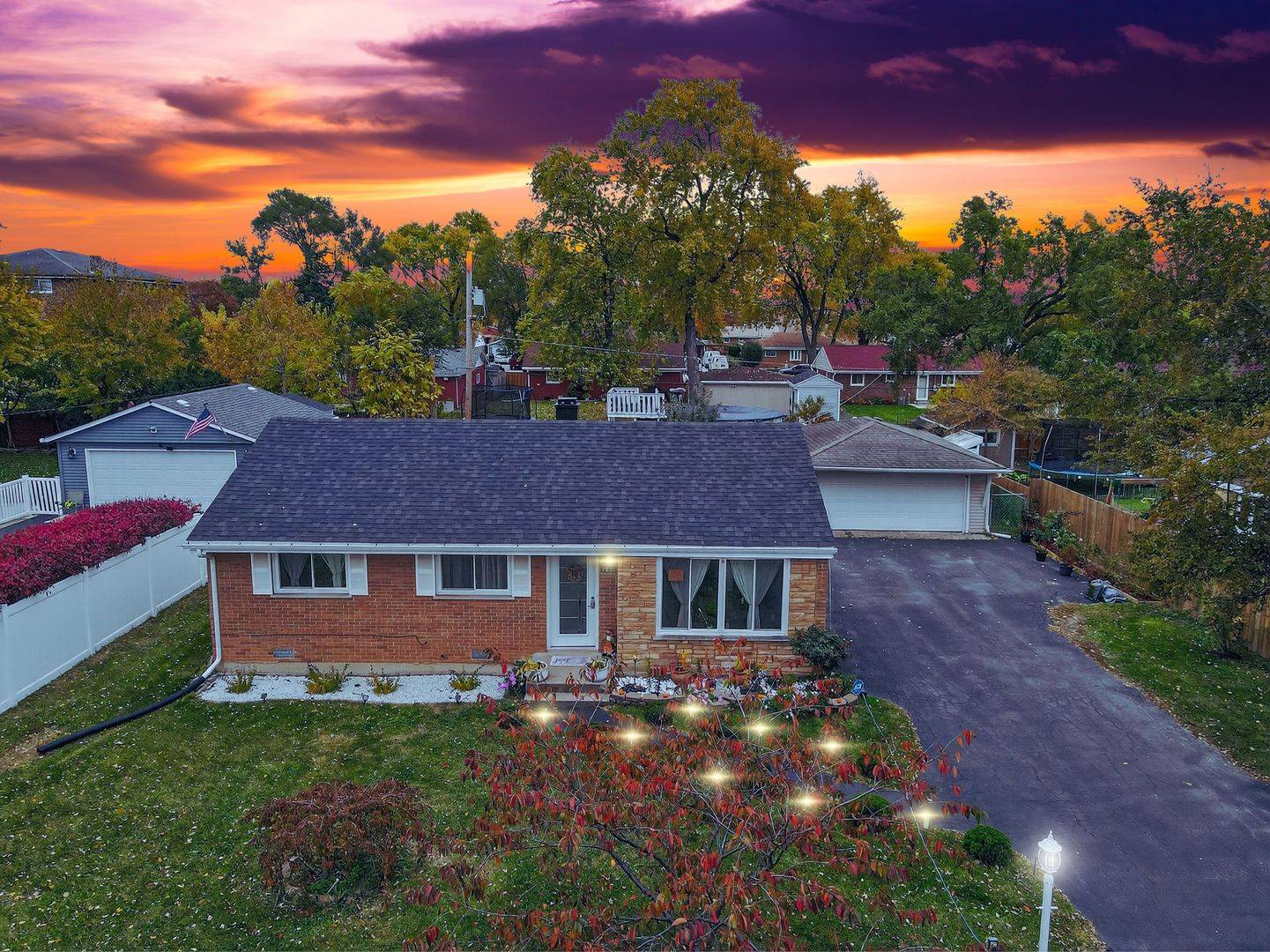 Justice, IL 60458,7931 S 83rd CT