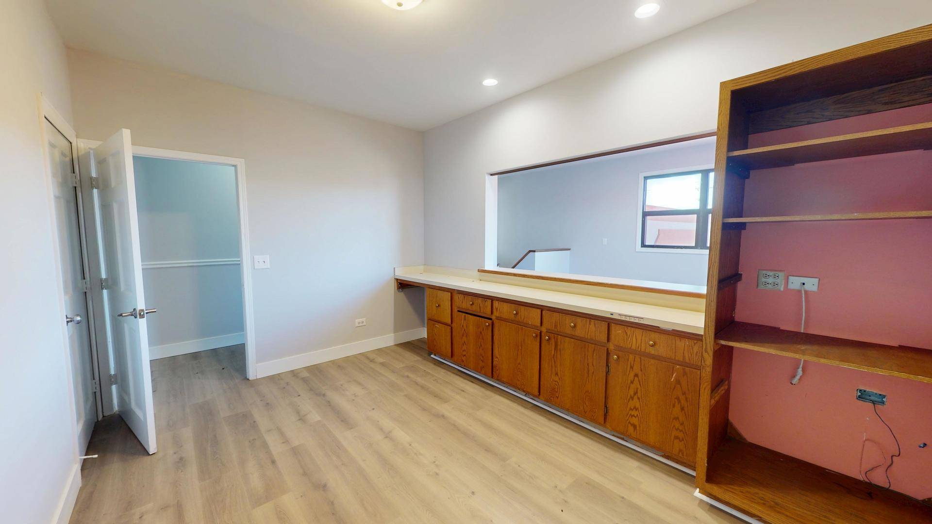 Joliet, IL 60432,510 N Collins ST #2