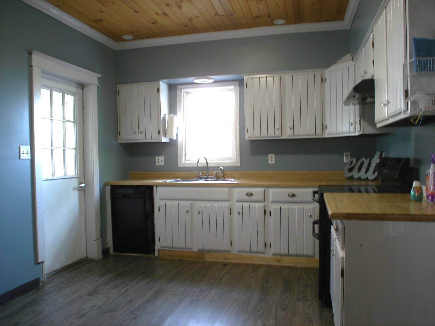 Dixon, IL 61021,1312 S Peoria AVE