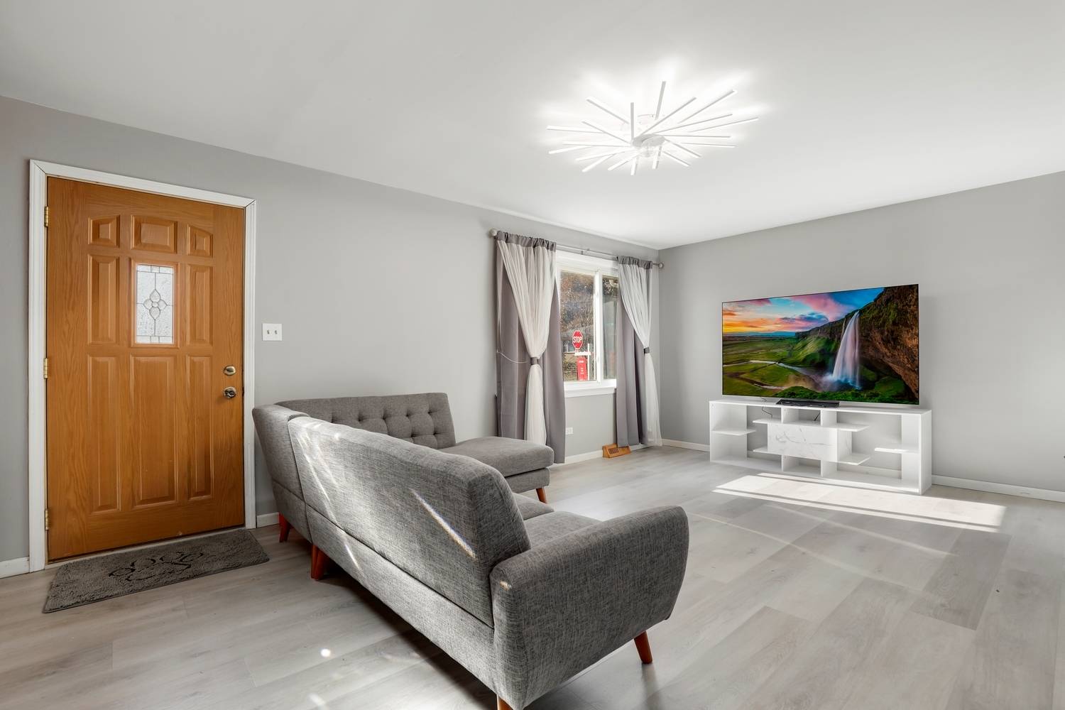 Alsip, IL 60803,11551 S Komensky AVE