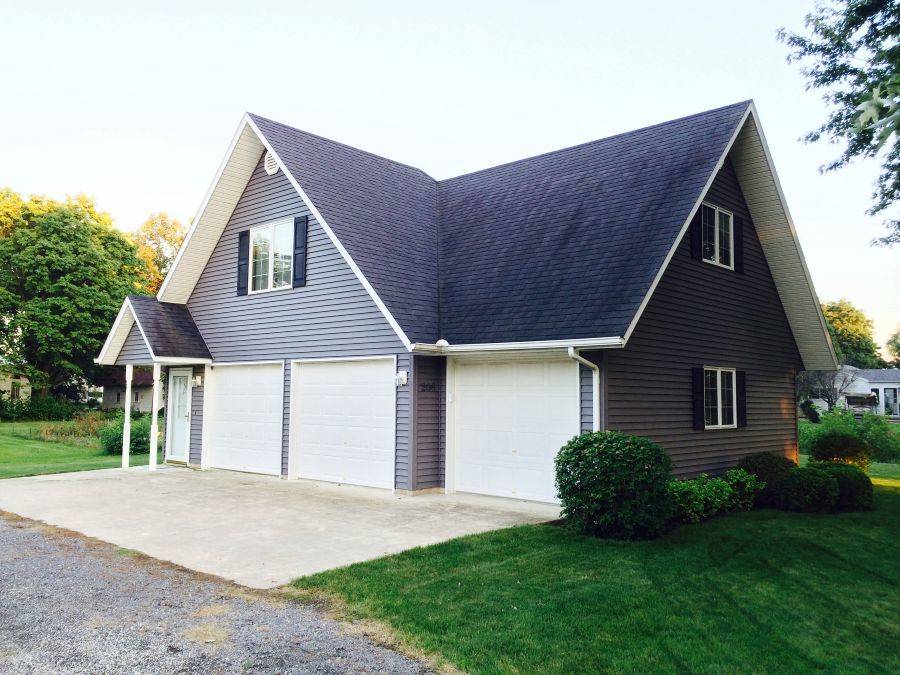 Crescent City, IL 60928,206 S Cherry ST