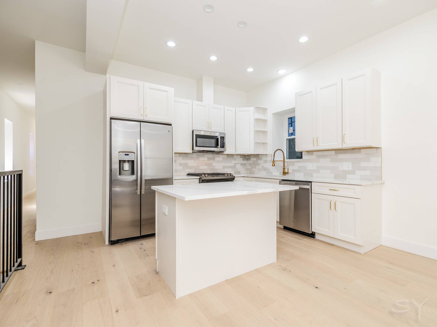 Chicago, IL 60608,1830 S Peoria ST #1