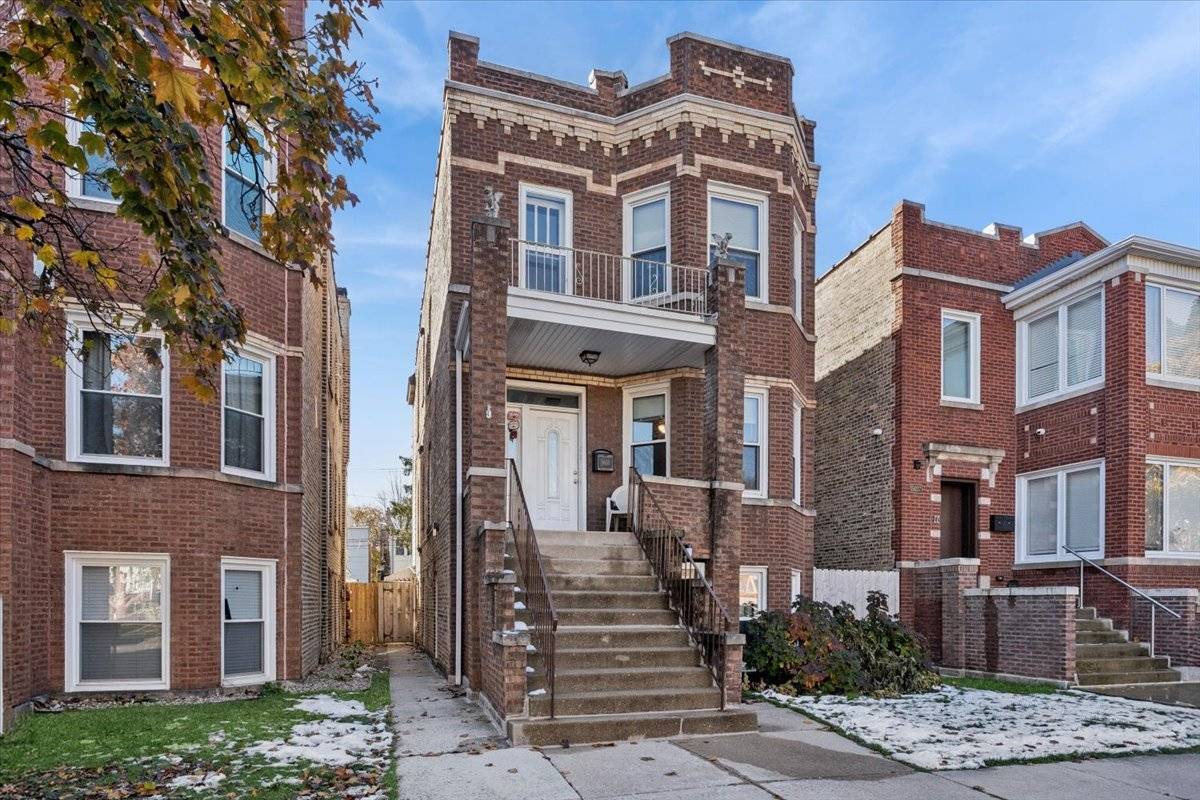 Chicago, IL 60641,5033 W Cullom AVE #1