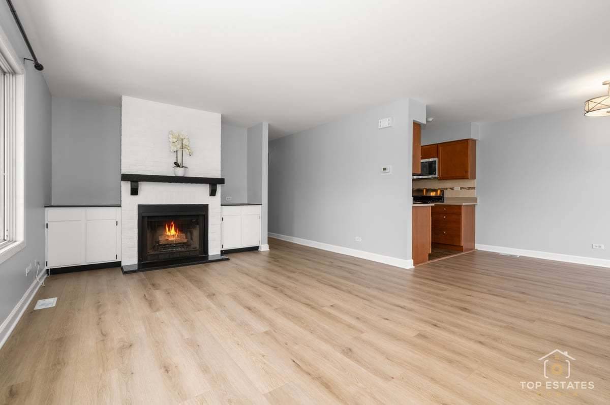 Clarendon Hills, IL 60514,564 Willowcreek CT #0