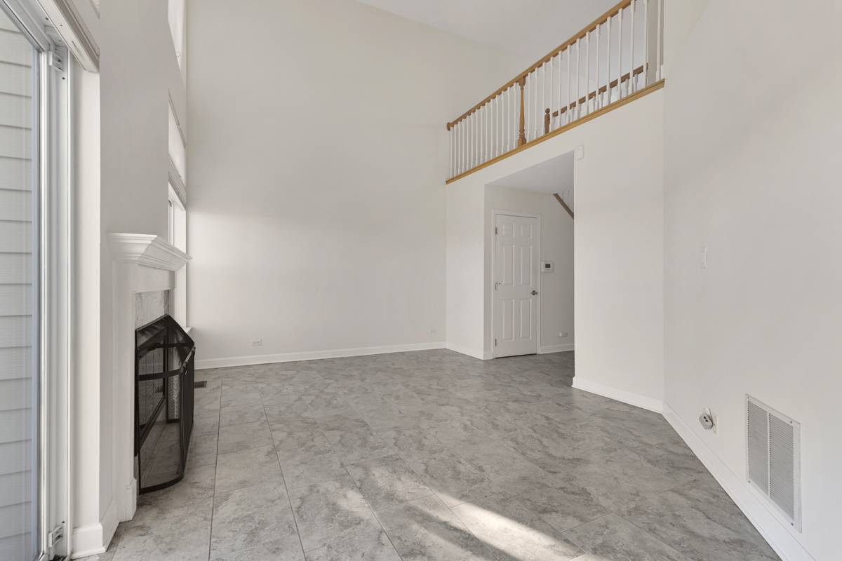 Elk Grove Village, IL 60007,Address not disclosed