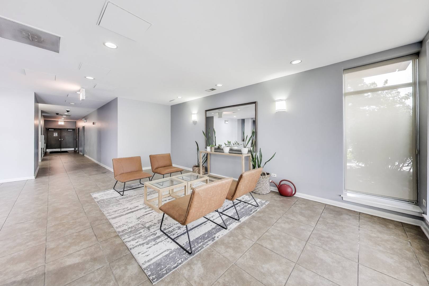 Chicago, IL 60608,1155 W Roosevelt RD #412