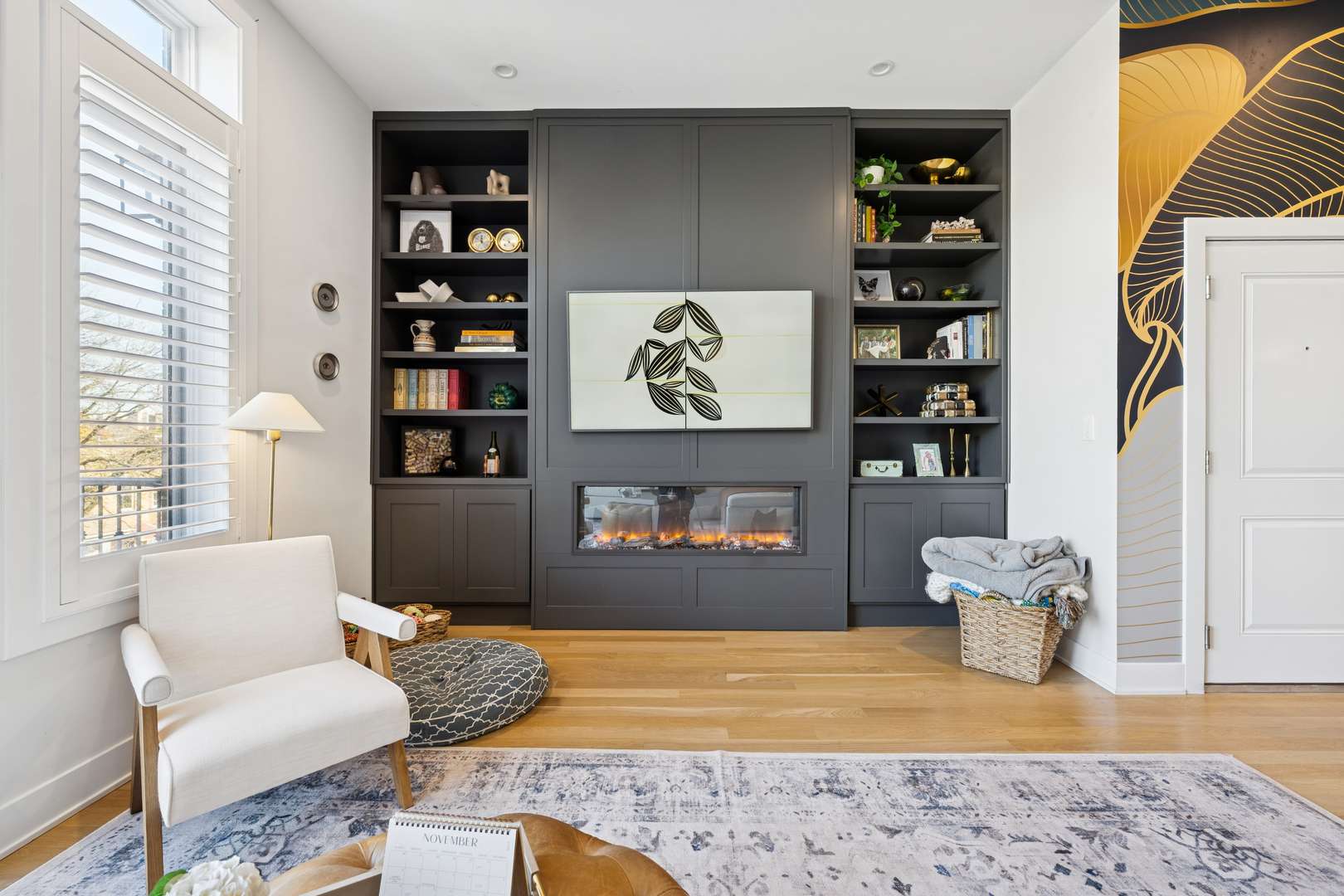 Chicago, IL 60640,Address not disclosed