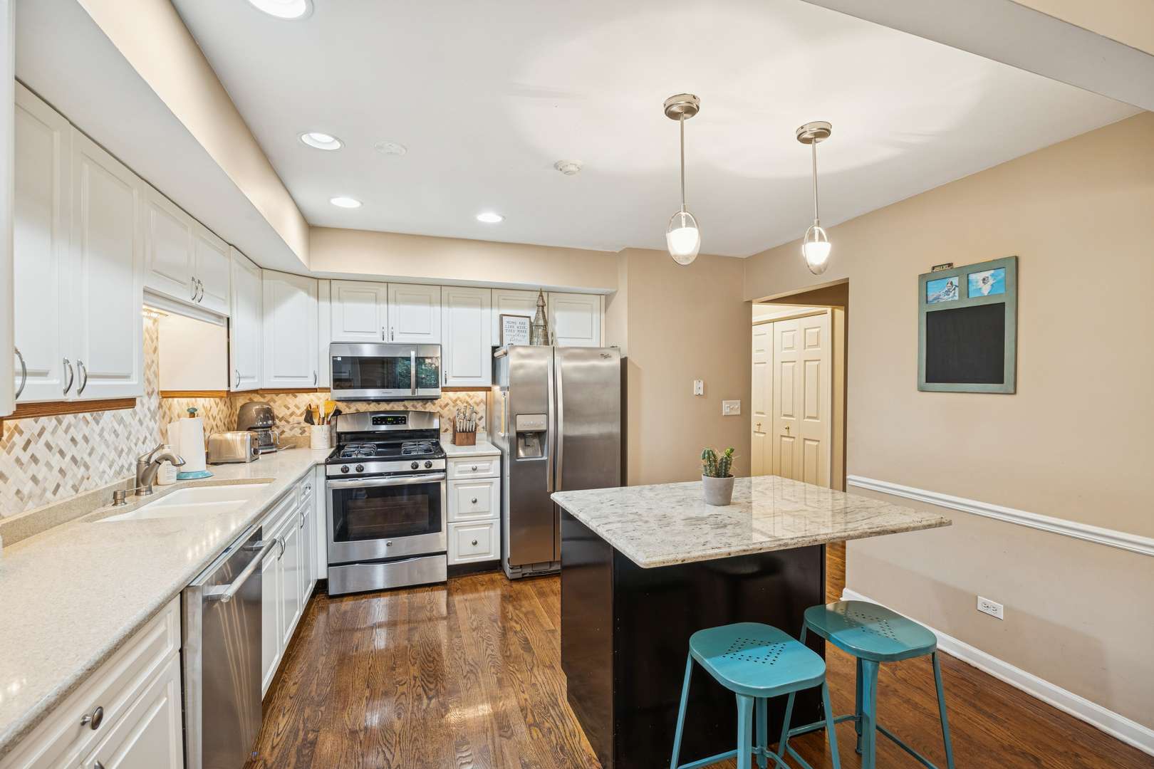 Indian Head Park, IL 60525,11152 Indian Woods DR